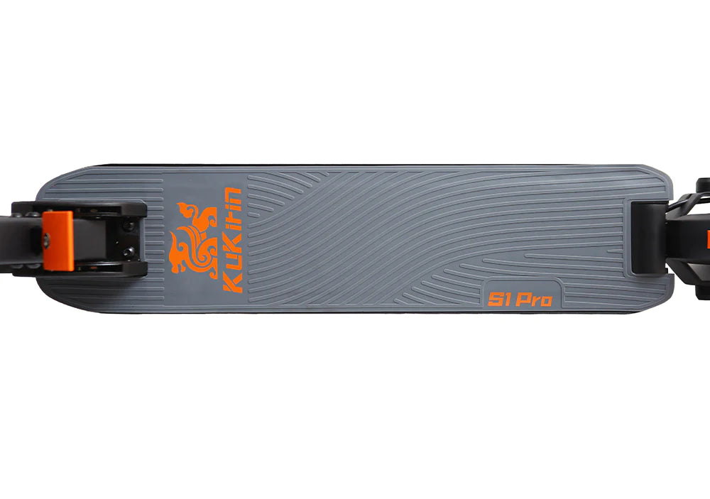 Detailed image of the Kirin S1 Pro's deck with anti-slip texture and vibrant logo.