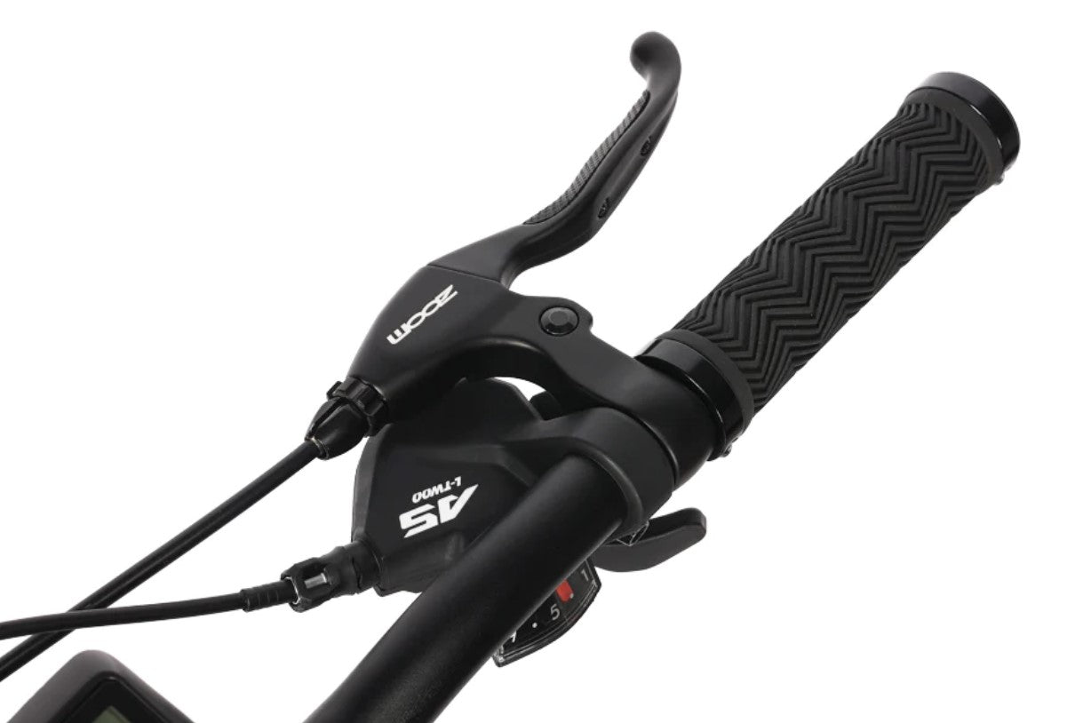 Eskute Polluno Pro's handlebar grip and brake lever detail.