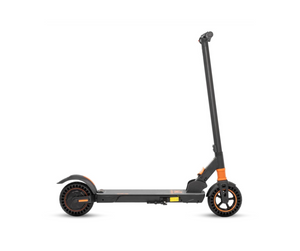 Front angle view of the Kirin S1 Pro scooter showing the sleek design and foldable stem.