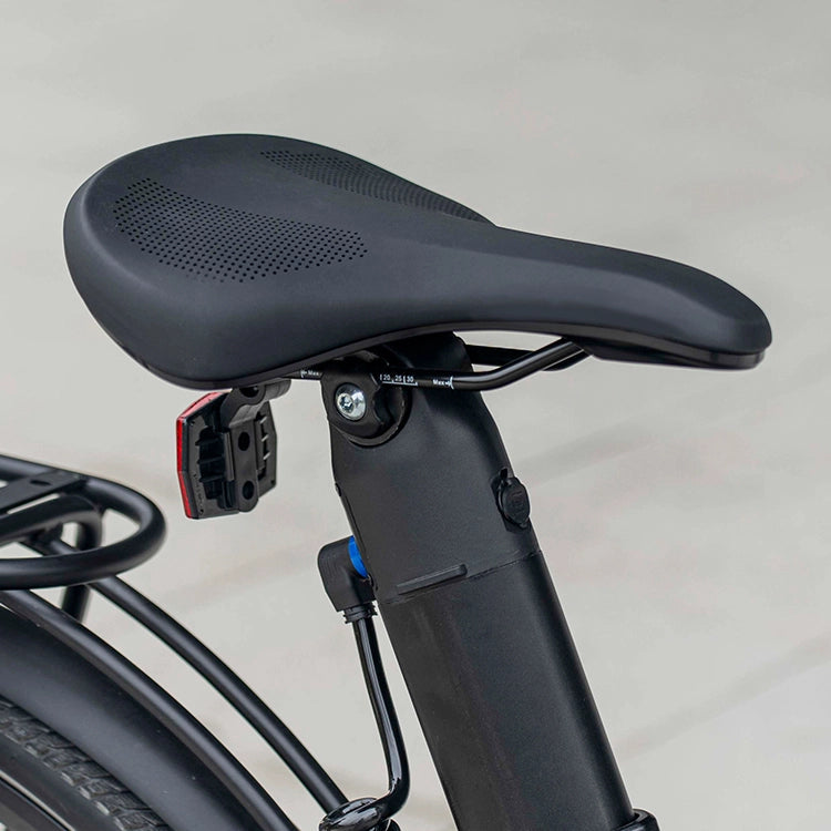 Ergonomic Saddle Comfort